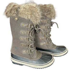 SOREL Joan of Artic Boots in Quarry Black Size 6